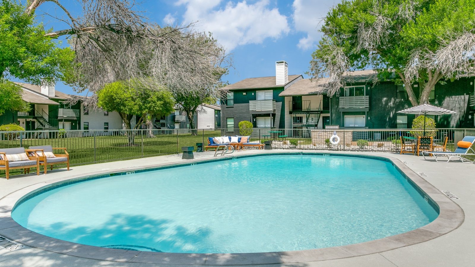 Luxury Apartments for Rent in Carrollton, TX The Holden